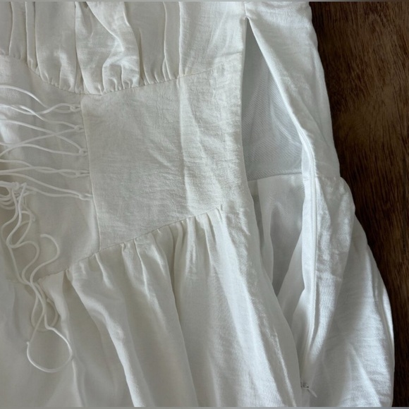 Commense White Midi Dress - Picture 4 of 10